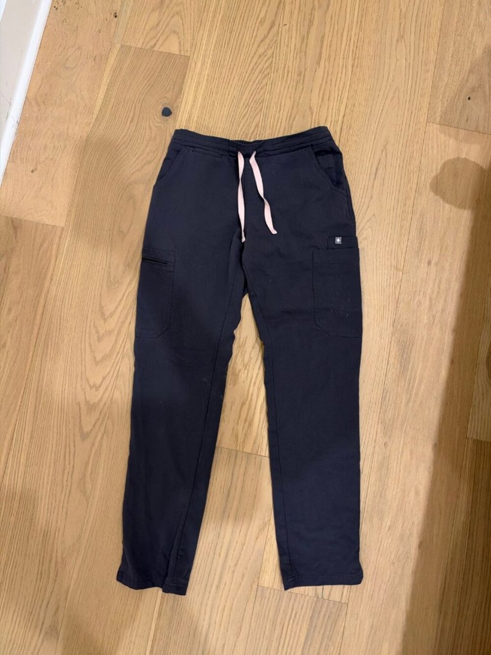 FIGS Women's Scrub Pants XS Charcoal Gray Cargo Jogger Drawstring
